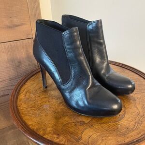 Via Spiga Black Ankle Boots Elegant 4” Heel